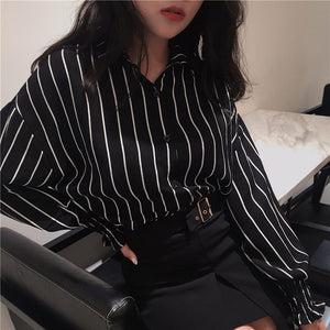 2017 Autumn Spring Vintage Shirts Women Striped Slim Stand collar Women Casual Shirts Ladies Classic Style Shirts Female Loose